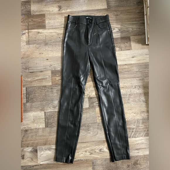 Zara Pants Womens Small Black Faux Leather Skinny Ankle Zip - Picture 1 of 6